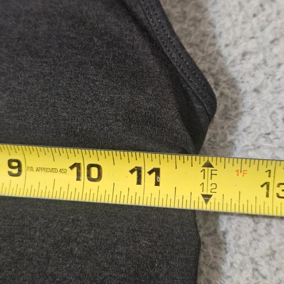 Vuori Halo Energy Performance Crop Top Black Women's XS (loose threads) - Picture 7 of 8